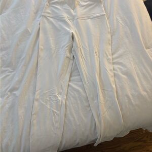 Lululemon White High-Waisted Leggings
